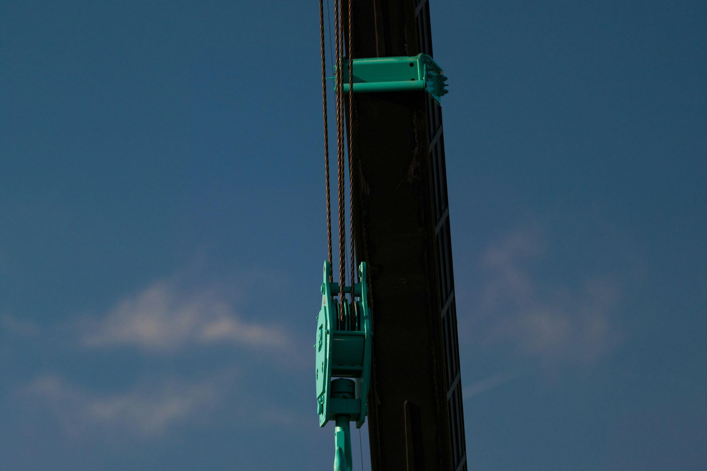 Hiring a mobile crane in Uganda: what to prepare before the crane arrives